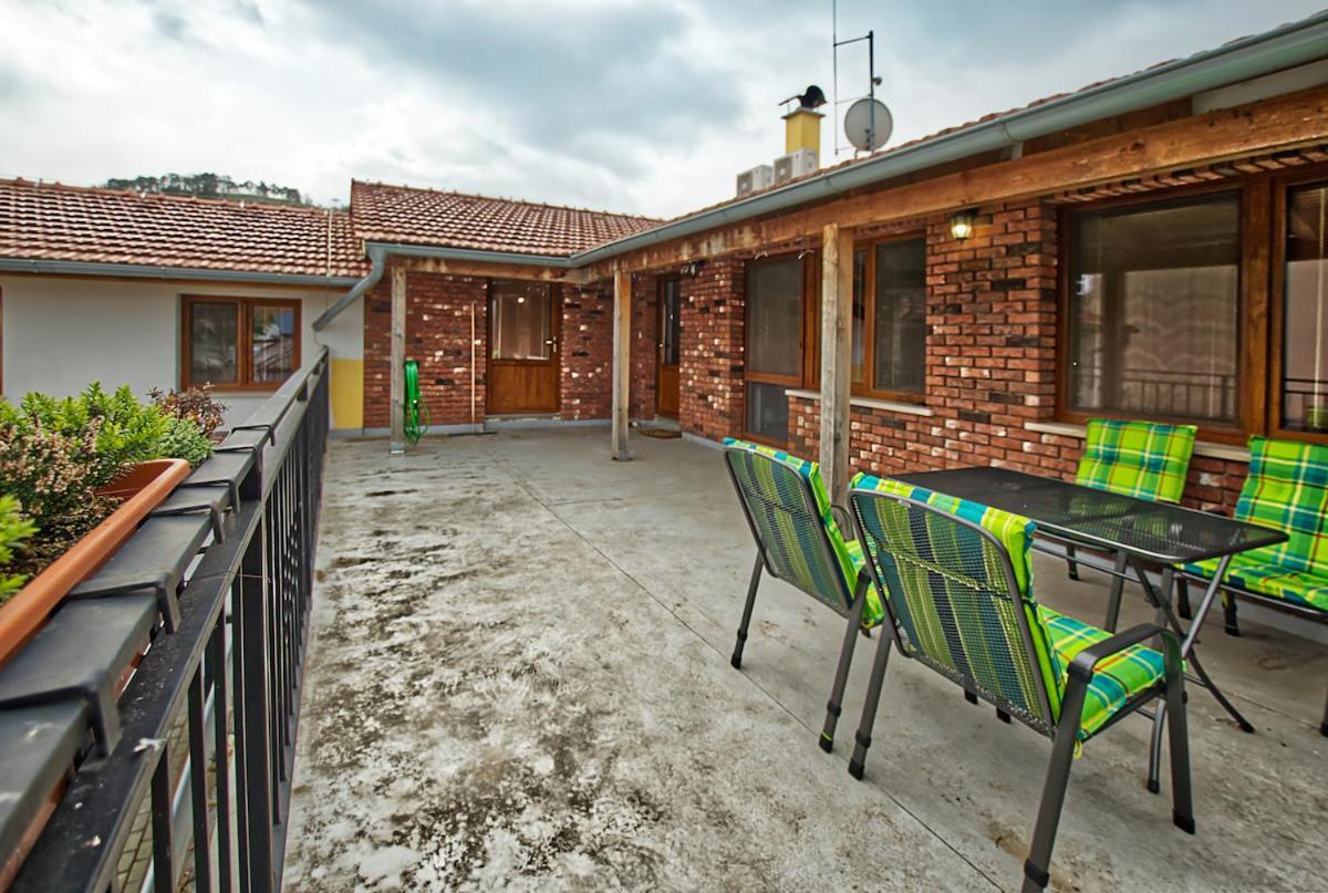 Nice Accommodation In Mikulov Zewnętrze zdjęcie